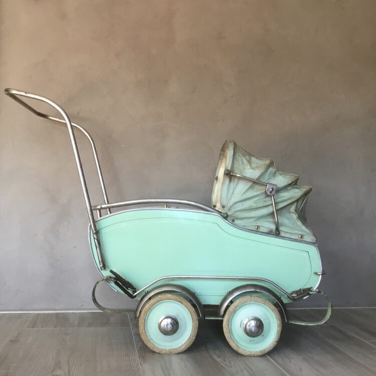 Poppenwagen
